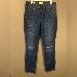 size 8 universal thread ripped skinny jeans